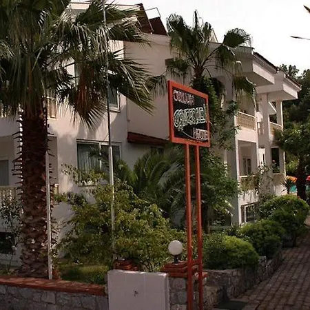 Hotel Oylum Garden